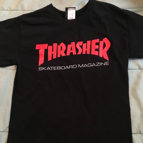thrasher shirt black and red